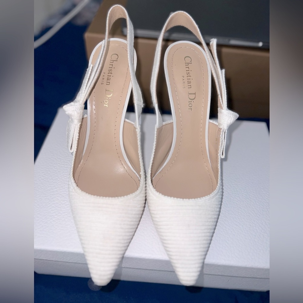 J'ADIOR SLINGBACK PUMP (item sold)